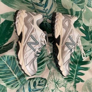 new balance 610v1 metallic silver size 8